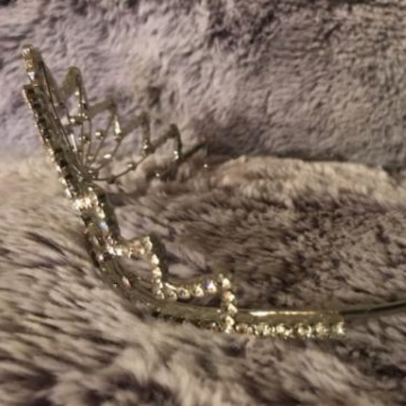 Glitzy Tiara main image 6